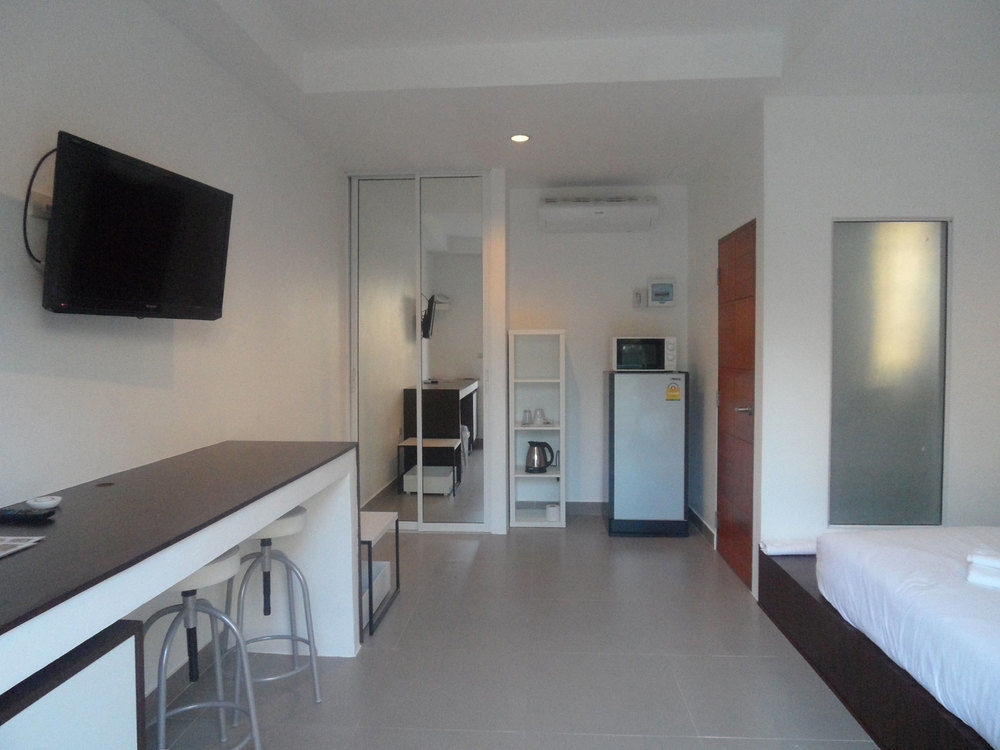 Gp Rooms Pool Guesthouse パッタヤー エクステリア 写真