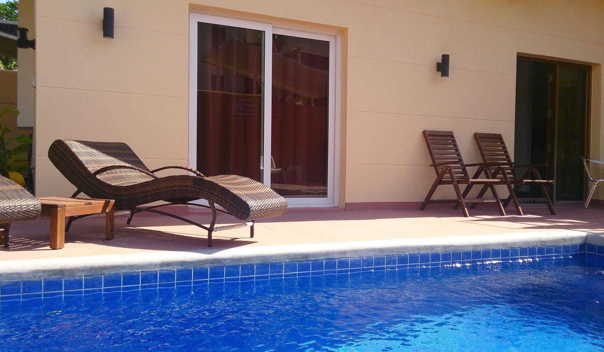 Gp Rooms Pool Guesthouse パッタヤー エクステリア 写真