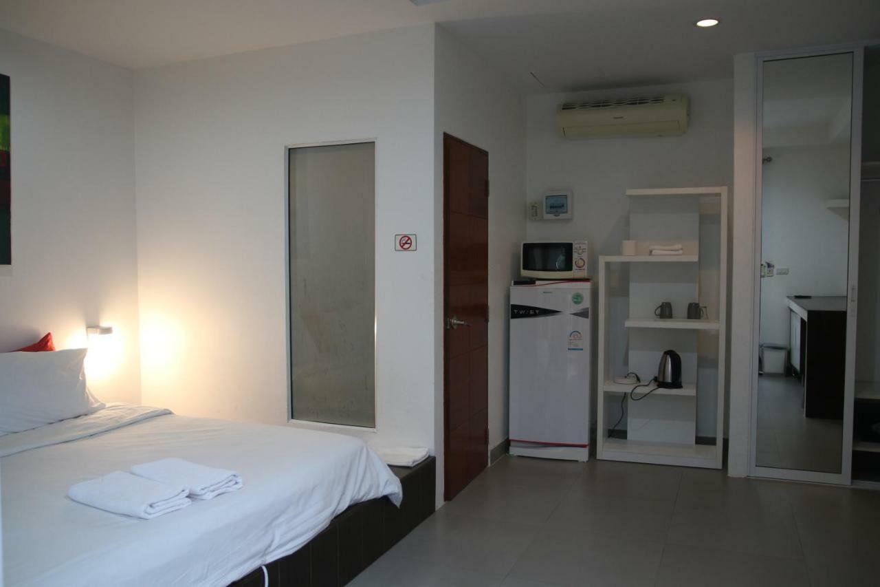 Gp Rooms Pool Guesthouse パッタヤー エクステリア 写真